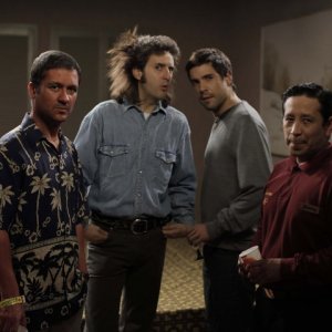 Julián López  e Unax Ugalde in una sequenza della commedia No controles