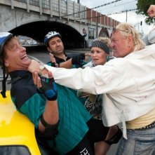 Tom Gerhardt e Hilmi Sözer con Eddy Steinbock nel film divertente Die Superbullen