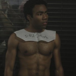 Donald Glover nell'episodio Epidemiology di Community