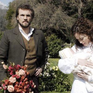 Danilo Brugia e Gabriella Pession in una scena della serie Rossella