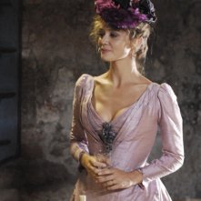 Francesca Cavallin in una scena della serie Rossella