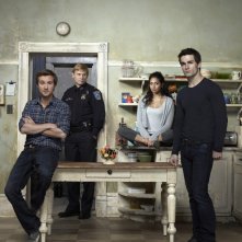 Sam Huntington, Mark Pellegrino, Meaghan Rath e Sam Witwer in una foto promozionale di Being Human