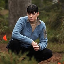 Paget Brewster nell'episodio Into The Woods di Criminal Minds