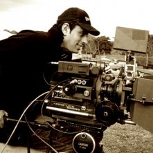 Un ritratto di Massimo Coglitore sul set