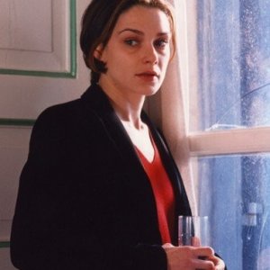 Fabrizia Sacchi nel corto Uomo di carta di Massimo Coglitore