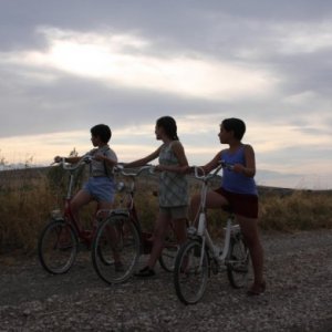 Matteo Basso, Amedeo Angelone e Francesca D'Amico in una scena del film Un giorno della vita