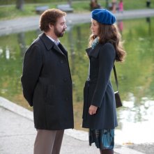 Paul Giamatti in coppia con Rosamund Pike nel film Barney's Version