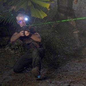 Stephen Lang è il comandante Nathaniel Taylor nella serie Terra Nova