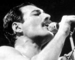 Il biopic su Freddie Mercury nei cinema nel 2012