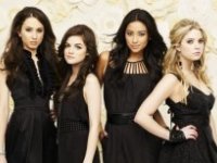 Pretty Little Liars: quattro ragazze e un mistero