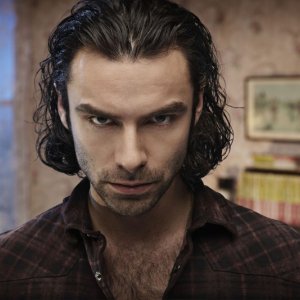 Aidan Turner in una foto promozionale della stagione 3 di Being Human