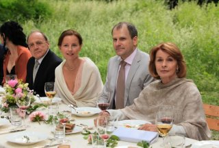 Bruno Ganz e Senta Berger tra Carina Wiese e Thomas Limpinsel nel film Satte Farben vor Schwarz
