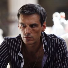 Stefano Dionisi nella serie Caccia al re - La narcotici