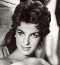 Un intenso primo piano di Silvana Pampanini