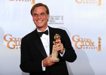 Aaron Sorkin premiato ai Golden Globes 2011 per la sceneggiatura di The Social Network
