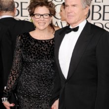 Annette Bening e Warren Beatty sul red carpet dei Golden Globes 2011