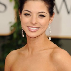 Golden Globes 2011, Gia Mantegna (figlia di Joe) sul tappeto rosso