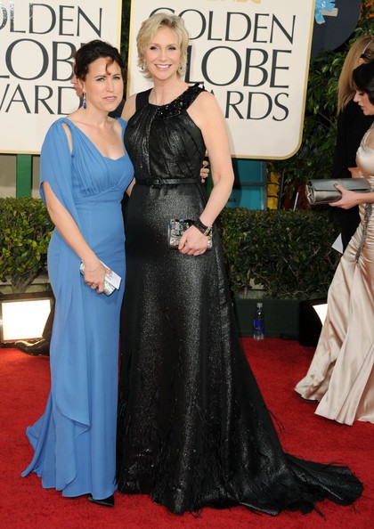 Jane Lynch Con Sua Moglie Lara Embry Sul Red Carpet Dei Golden Globes 2011 189919