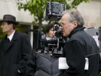 Michael Mann userà l'IA per ringiovanire gli attori in Heat 2: 'Sarà essenziale nel film'