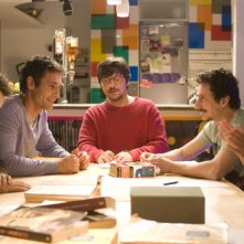 Paolo Kessisoglu, Raoul Bova, Ricky Memphis, Luca Bizzarri e Barbora Bobulova nel film Immaturi