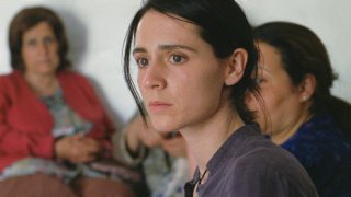 Mélissa Désormeaux-Poulin in una scena del film La donna che canta