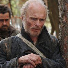 Ed Harris e Colin Farrell in una scena di The Way Back