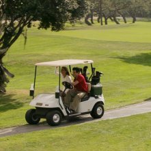 Marissa (Mischa Barton) e Oliver (Taylor Handley) in un Golf cart nell'episodio Sul campo da golf di The O.C.