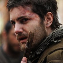 Primo piano di Jim Sturgess dal film The Way Back