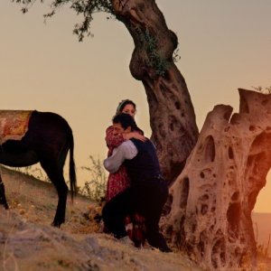 Demet Gül e Fahri Ogün Yardim  nel film Almanya