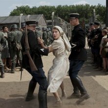 Mélanie Laurent in una scena del film Vento di primavera