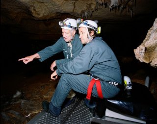 Werner Herzog e Peter Zeitlinger in una immagine di Cave of Forgotten Dreams