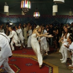 AnnaLynne McCord in una scena dell'episodio All About a Boy di 90210