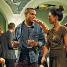 Evan Ross e Shenae Grimes nell'episodio How Much Is That Liam In The Window di 90210