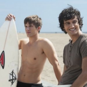 Michael Steger e Matt Lanter nell'episodio Mother Dearest di 90210