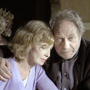 Aurore Clément e Jackie Berroyer, genitori nel film Je suis un no man's land