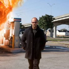 Jason Statham, serial killer del film The Mechanic