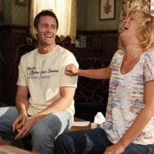 Garret Dillahunt e Martha Plimpton in una scena dell'episodio The Sniffles di Raising Hope