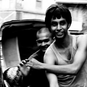 Una bella immagine del film Gandu (Asshole)