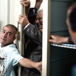 Una sequenza del film Dernier étage gauche gauche