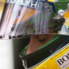 Ayrton Senna fuori dalla pista nel film Senna: 192453 ...