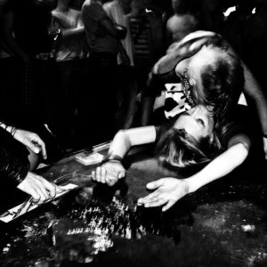 Un'immagine audace di House Of Shame / Chantal All Night Long