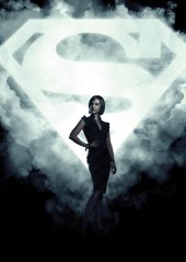 Un'immagine promo di Allison Mack usata per un character poster di Smallville