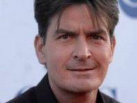 Charlie Sheen dall'ospedale al rehab