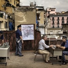 Gianfelice Imparato in un'onirica scena del film Into Paradiso (2010)