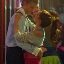 Matt Barr e Ashley Tisdale nell'episodio Back of a Car di Hellcats