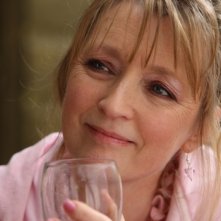 Primo piano di Lesley Manville dal film Another Year