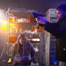 Seth Gabel ed Anna Torv nell'episodio Immortality di Fringe