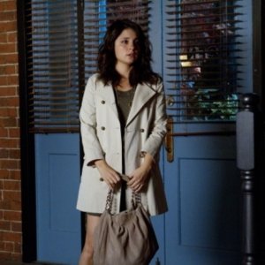 Shiri Appleby in una scena dell'episodio Affair Remembered di Life UneXpected