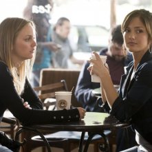 Leighton Meester e Minka Kelly in una scena del film The Roommate