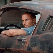 Luke Goss in una scena del film Death Race 2